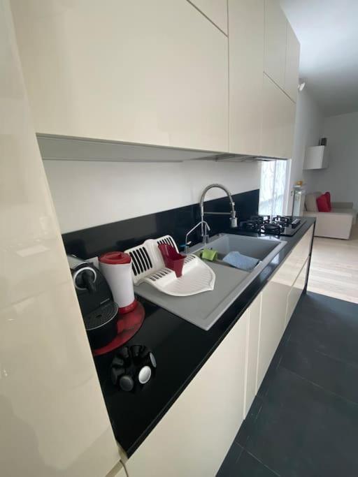 Appartement Maison Minu à Porto Ceresio Extérieur photo