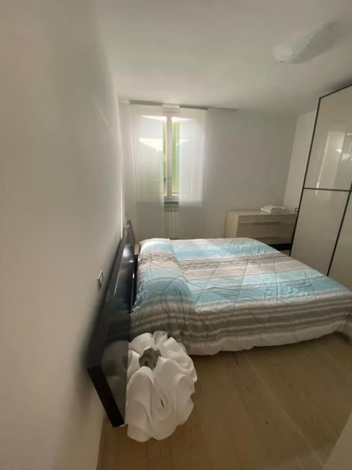 Appartement Maison Minu à Porto Ceresio Extérieur photo